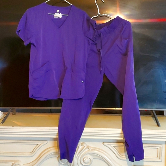 Purple Scrub Set - Picture 1 of 4